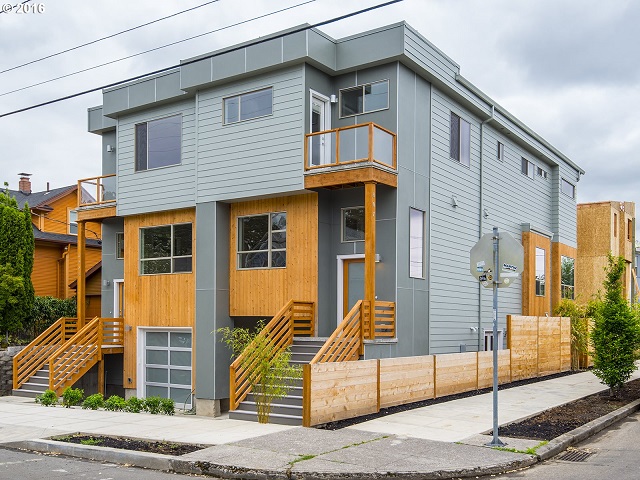 Portland Townhouse in the Sabin Neighborhood